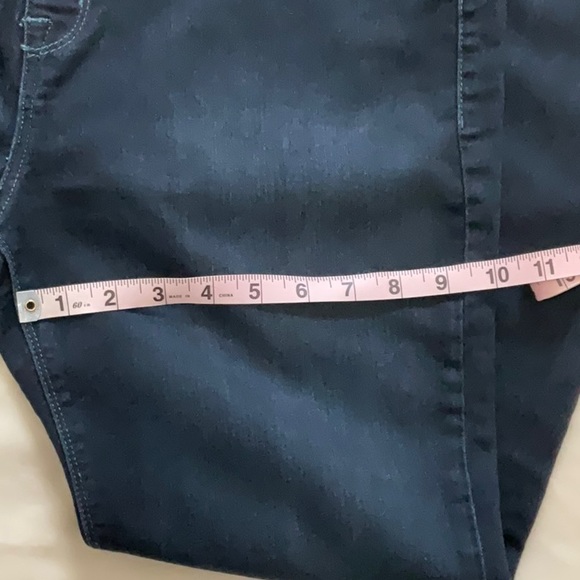 Hot In Hollywood Women’s Beverly Boot Cut Pull On Jeans, Medium, Dark Wash - Picture 5 of 8